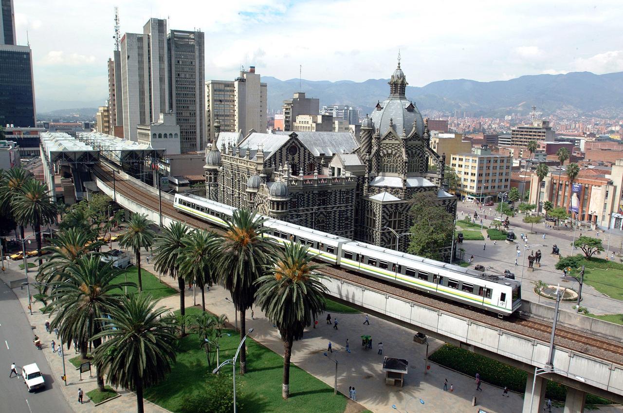 San Peter Suites Medellin Luaran gambar